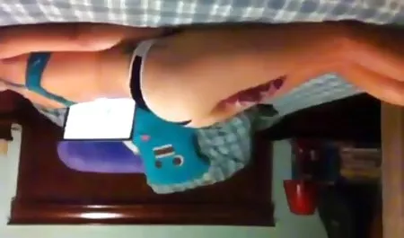 丰满的美洲狮艾玛斯塔尔他妈的